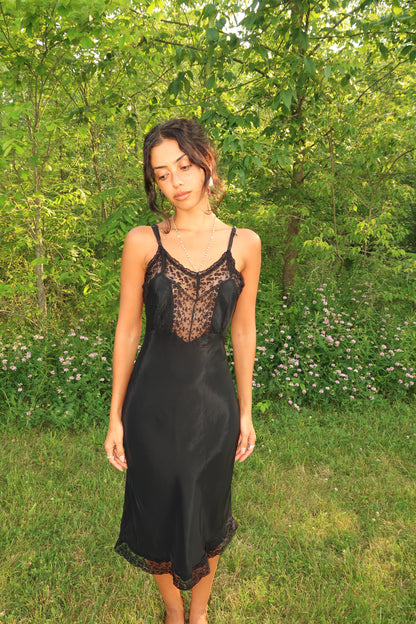 Moonlight Widow Slip (XS)